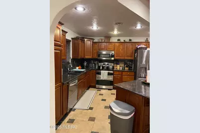 7641 E Adams Drive, Tucson, AZ 85715 - Photo 9