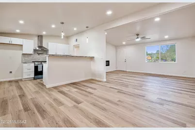 1610 S Avenida Regulo, Tucson, AZ 85710 - Photo 9