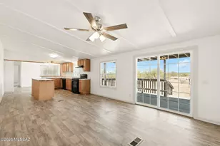 17695 W Cocoraque Ln, Marana, AZ 85653 - Photo 15