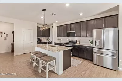 2177 W Desert Topaz Way, Tucson, AZ 85742 - Photo 11