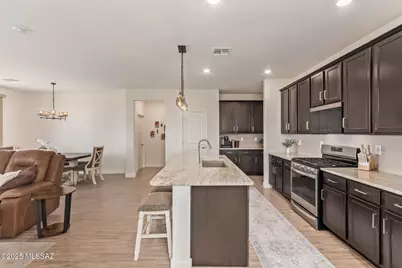 2177 W Desert Topaz Way, Tucson, AZ 85742 - Photo 15