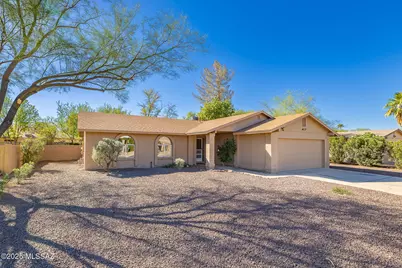 7492 E Rio Vista Circle, Tucson, AZ 85715 - Photo 1