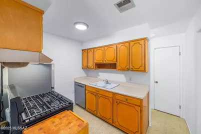 488 N Silverbell Road #UNIT A, Tucson, AZ 85745 - Photo 9