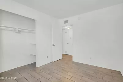 8190 E 20th Street, Tucson, AZ 85710 - Photo 15