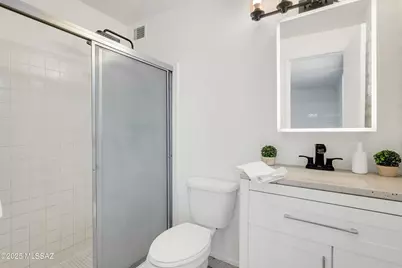 8190 E 20th Street, Tucson, AZ 85710 - Photo 21