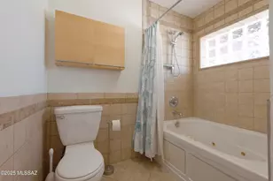 2731 N Dos Hombres Rd, Tucson, AZ 85715 - Photo 19