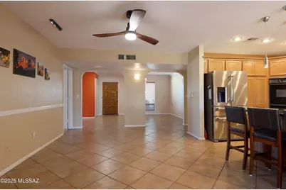 2731 N Dos Hombres Road, Tucson, AZ 85715 - Photo 13