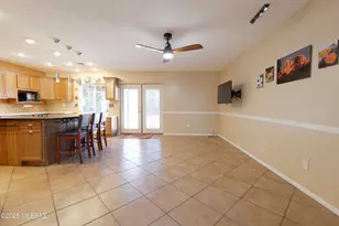 2731 N Dos Hombres Rd, Tucson, AZ 85715 - Photo 9