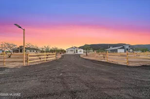 7857 S Cardinal Ave, Tucson, AZ 85746 - Photo 1