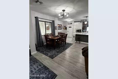 741 W Via De Suenos, Green Valley, AZ 85622 - Photo 7