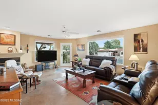 425 E Paseo Chuparosas, Green Valley, AZ 85614 - Photo 9