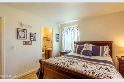 7658 E Desert Overlook Drive, Tucson, AZ 85710 - Photo 9