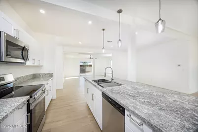 1515 S Avenida Sirio, Tucson, AZ 85710 - Photo 5
