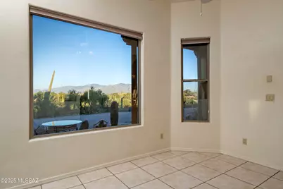 6700 W Calle De Mi Jazmin, Tucson, AZ 85743 - Photo 9