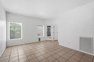 5565 N Sapphire Dr, Tucson, AZ 85750 - Photo 11