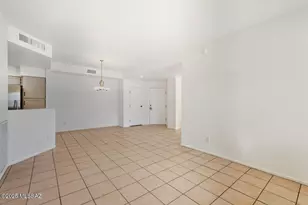 5565 N Sapphire Dr, Tucson, AZ 85750 - Photo 7