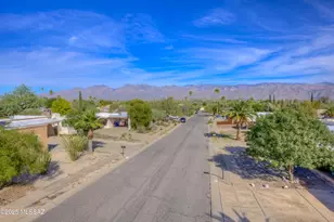 1101 N Sunspot Pl, Tucson, AZ 85715 - Photo 3