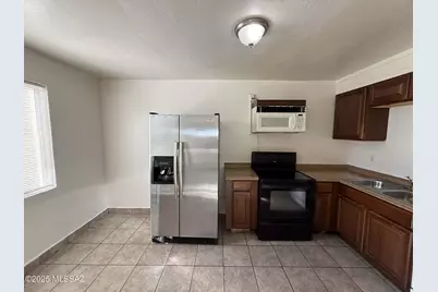 3865 N Tyndall Avenue #3, Tucson, AZ 85719 - Photo 9
