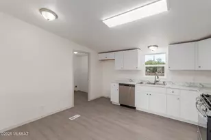 6930 W Kay Lynn Dr, Tucson, AZ 85735 - Photo 13