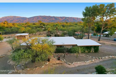 2842 N Melpomene Way, Tucson, AZ 85749 - Photo 19