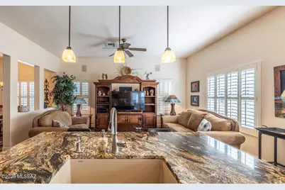 13640 N Gold Cholla Place, Marana, AZ 85658 - Photo 15