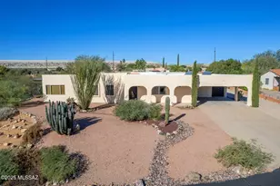 959 S Las Lomas Cir, Green Valley, AZ 85614 - Photo 1