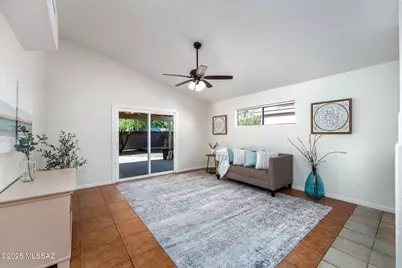 8869 N Willeta Drive, Tucson, AZ 85743 - Photo 11