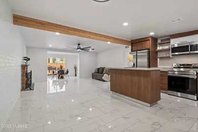 7901 E Winnepeg Drive, Tucson, AZ 85730 - Photo 5