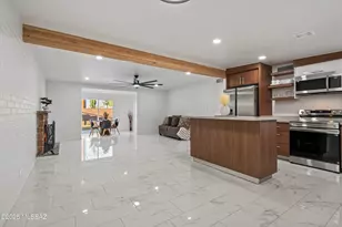 7901 E Winnepeg Dr, Tucson, AZ 85730 - Photo 5