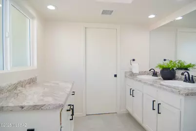 1504 S Logan Drive, Tucson, AZ 85710 - Photo 31