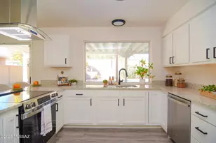 1504 S Logan Dr, Tucson, AZ 85710 - Photo 9