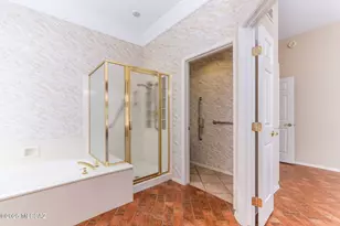 14686 N Lost Arrow Dr, Oro Valley, AZ 85755 - Photo 31