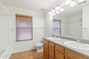 13705 E Oxmoor Valley Dr, Vail, AZ 85641 - Photo 25