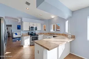 1750 W Circulo De La Pinata, Green Valley, AZ 85622 - Photo 15