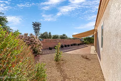 1750 W Circulo De La Pinata, Green Valley, AZ 85622 - Photo 29