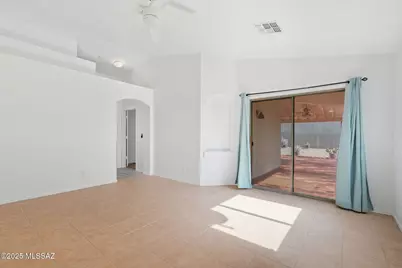 5852 W Mohave Bloom Drive, Tucson, AZ 85735 - Photo 9