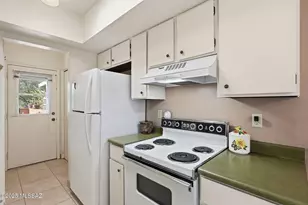 207 N Calle Del Diablo, Green Valley, AZ 85614 - Photo 15