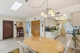 207 N Calle Del Diablo, Green Valley, AZ 85614 - Photo 13