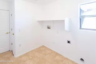 287 N Via La Castellana, Green Valley, AZ 85614 - Photo 17