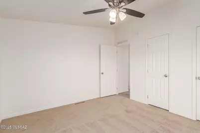 12712 S Red Horizon Trail, Vail, AZ 85641 - Photo 17