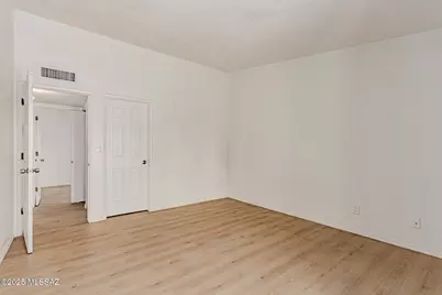 6922 N Northpoint Drive, Tucson, AZ 85741 - Photo 11