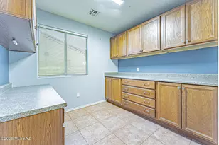917 W Bosch Dr, Green Valley, AZ 85614 - Photo 37