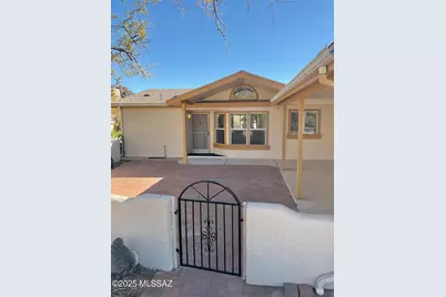 2121 S Doubletree Lane, Tucson, AZ 85713 - Photo 5