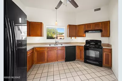 2913 W Yorkshire Street, Tucson, AZ 85742 - Photo 9