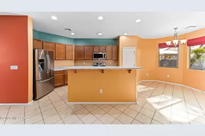 8389 W Calle Sancho Panza, Tucson, AZ 85757 - Photo 9