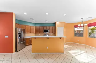 8389 W Calle Sancho Panza, Tucson, AZ 85757 - Photo 9