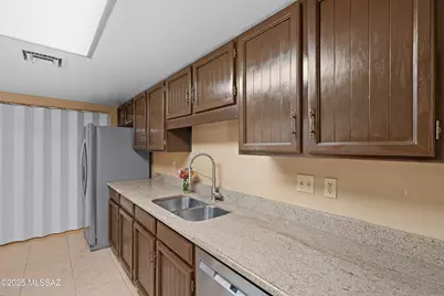 1343 W Calle Madrid, Green Valley, AZ 85622 - Photo 15