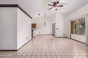 8410 E Heath Ct, Tucson, AZ 85715 - Photo 7