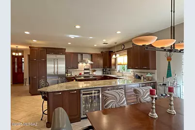 13573 N Garlenda Way, Oro Valley, AZ 85755 - Photo 11