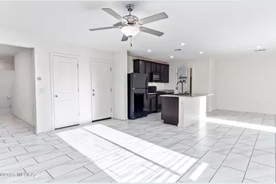 6038 S Kirtley Drive, Tucson, AZ 85706 - Photo 9